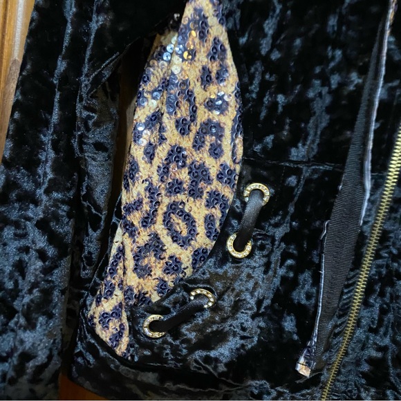 NICE Istanbul Velvet Jacket - Picture 2 of 11